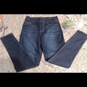 Nine West Heidi pull-on skinny jeans size 6